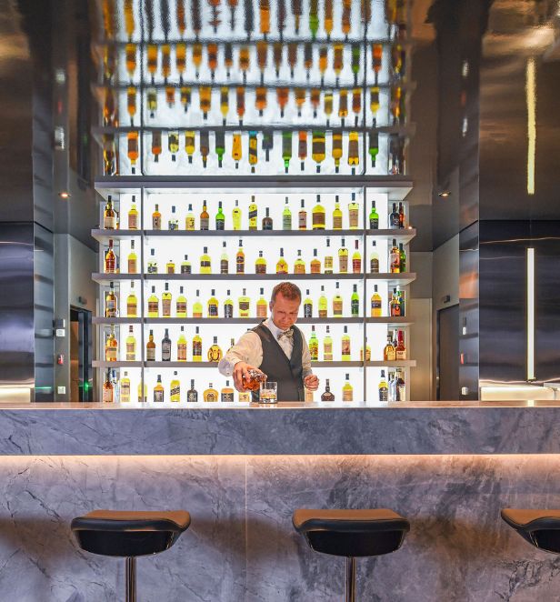 Scenic Eclipse bar