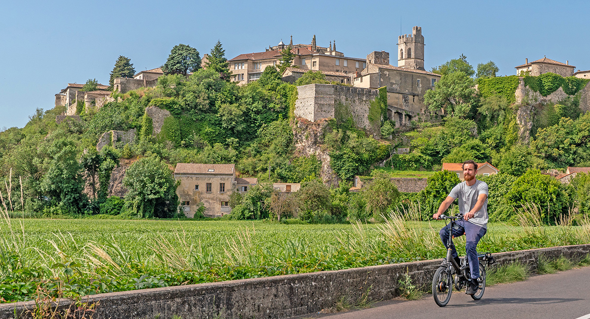 Solo Traveler in Viviers france